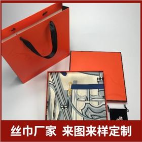絲巾有些什么款式、絲巾、真絲絲巾、